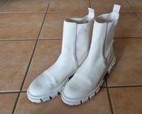 Stradivarius Chelsea Boots weiß Gr. 37 Nordrhein-Westfalen - Heinsberg Vorschau