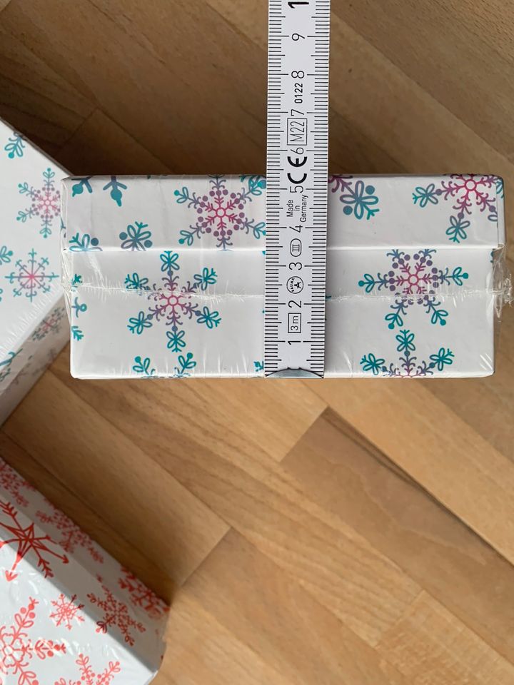 6 x Geschenkkartons winterliche Motive 11,5 x 11,5 x 5,5 cm in Bad Füssing