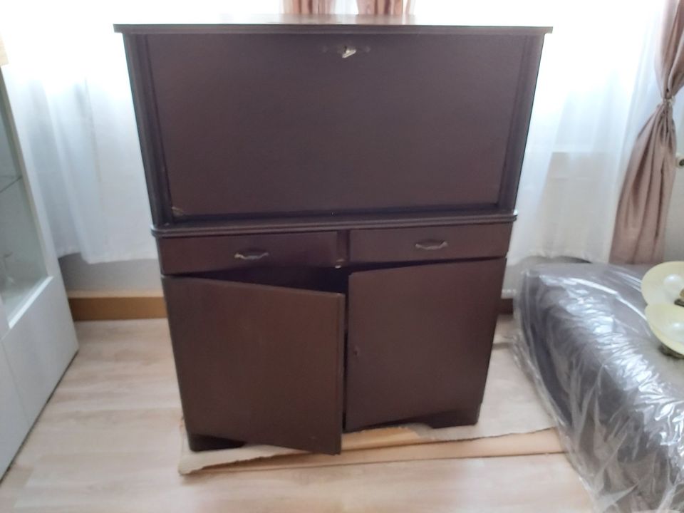 Wunderschöner Sekretär Schrank antik retro 1945 in Bovenden