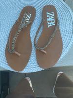 Zara Flipflops braun mit Glitzer  Gr.39 Duisburg - Duisburg-Süd Vorschau