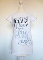 Levi's T-Shirt in weiss / wollweiss mit Schriftzug in schwarz Hessen - Großenlüder Vorschau