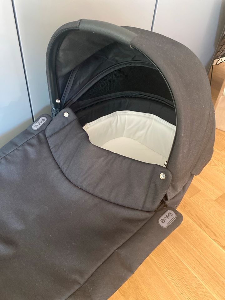 Cybex Babywanne Cot S Lux Moon Black in Lüdenscheid