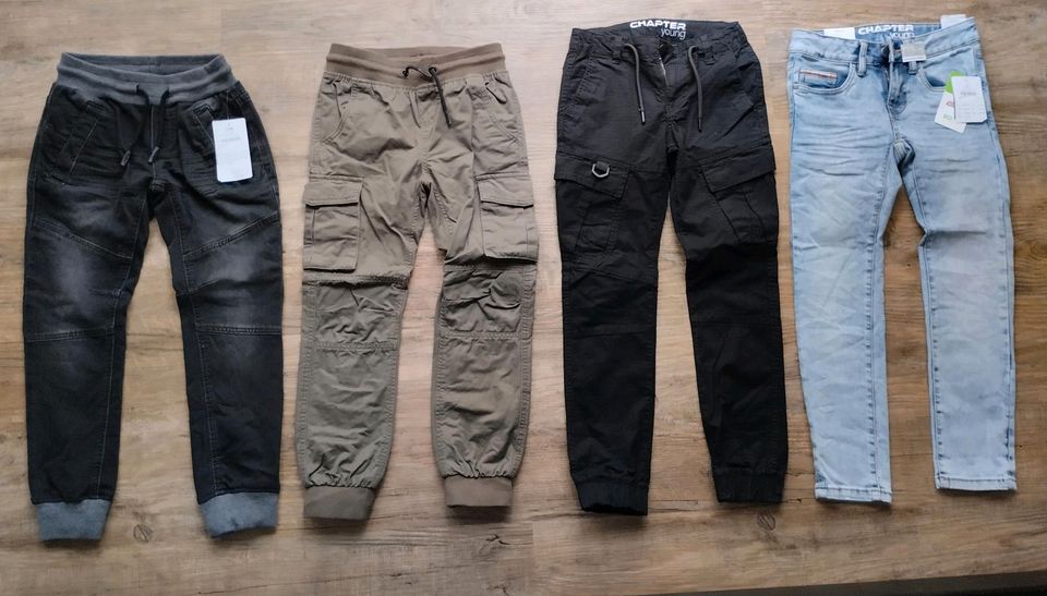 Hosen/ Jogger/ Jeans Gr 140 Neu und ungetragen in Viechtach