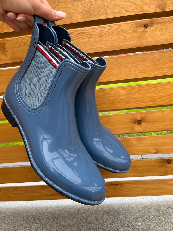 Tommy Hilfiger Gummistiefel Größe 42 in Velten