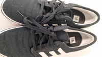 Adidas schuhe Gr 43 Schwarz Neuwertig Schleswig-Holstein - Lübeck Vorschau