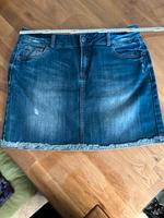 Neuwertiger Jeansrock feste Qualität gr 42 Bremen - Blumenthal Vorschau