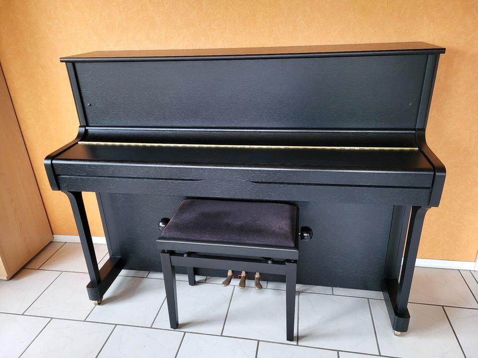 Klavier Kawai E-2 zu verkaufen in Rengsdorf