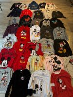 Konvolut 50 Stück Disney Mickey Mouse Pullover gebraucht Niedersachsen - Lüneburg Vorschau