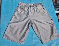 FUBU Silber Glanz Baggy Shorts Gr. M Baden-Württemberg - Waldbrunn Vorschau