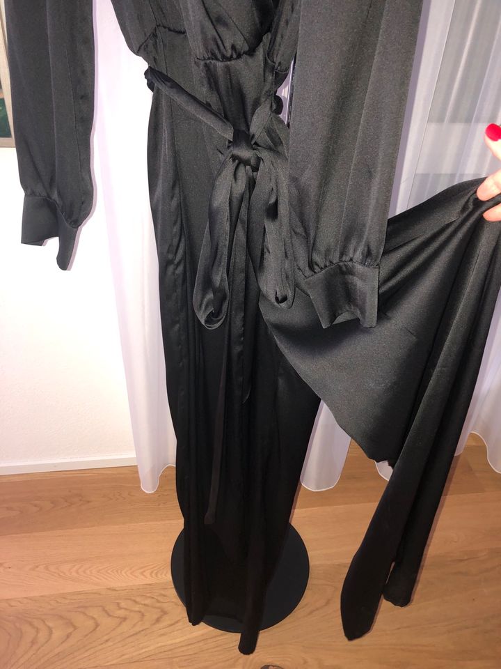 Jumpsuit Gr. 42 - schwarz, sehr edel in Rosenheim