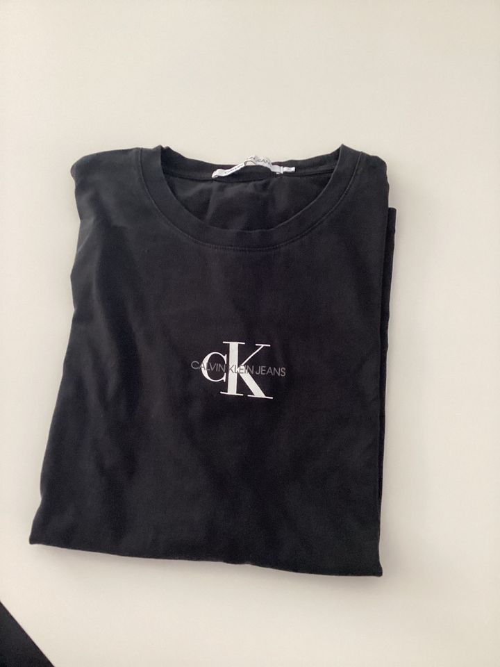 Calvin Klein Herren T-Shirt original Freizeit Shirt schwarz L TOP in Chemnitz