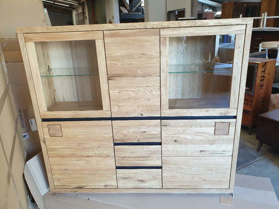 Highboard Eiche massiv Breite 166 cm ,Höhe 148 cm NEU!! in Bad Staffelstein