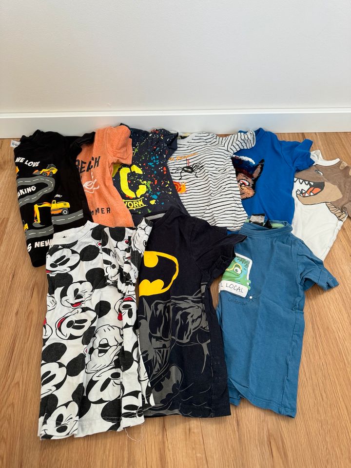 T-Shirt Paket Größe 110 9 Stück in Büddenstedt