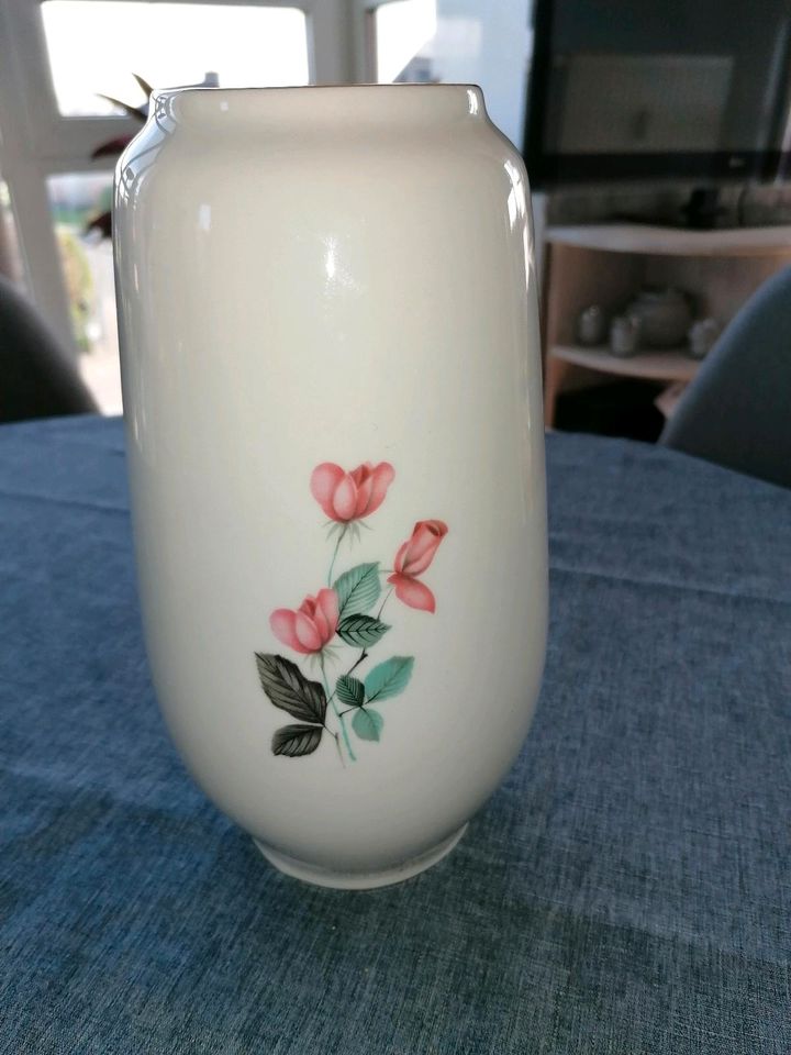 Gut erhaltene Vase in Horneburg