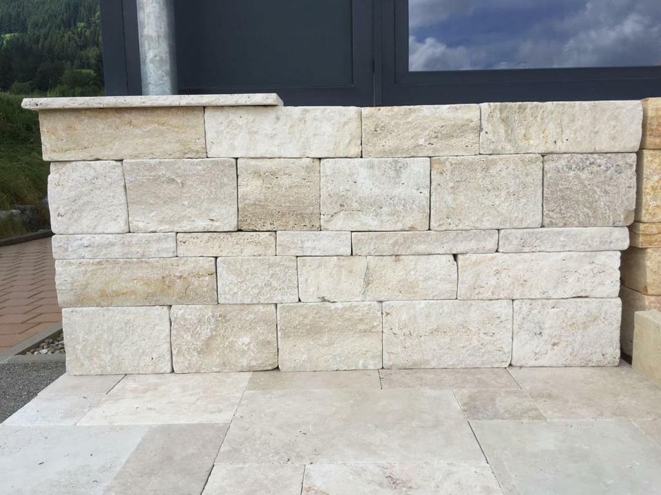 Travertin Mauer für den Garten Naturstein Steinmauer Mauersteine in