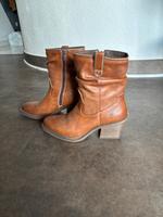Top MUSTANG Stiefeletten Gr 39 Boots gefüttert Western Biker Nordrhein-Westfalen - Erftstadt Vorschau