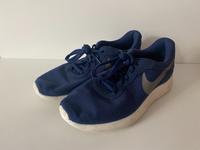 Nike Sportschuhe blau Gr. 40 Baden-Württemberg - Fellbach Vorschau