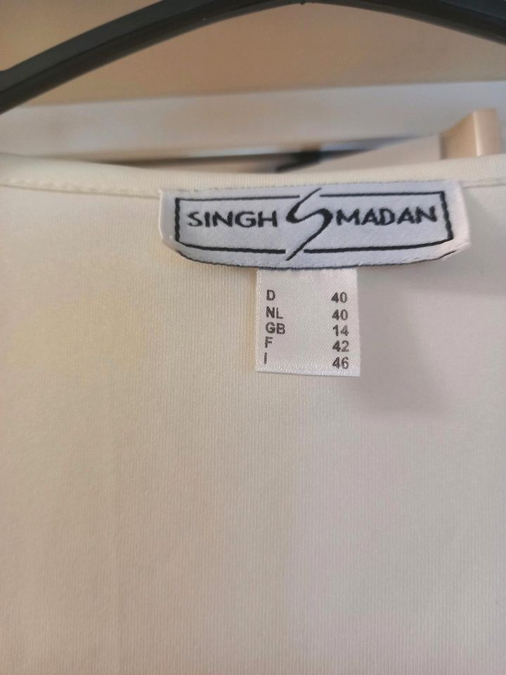 Singh S Madan Shirt, Gr. 40, cremefarben mit Spitze in Duisburg