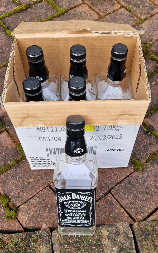 6x Jack Daniels LEERFLASCHEN 0,7l (1) in Wuppertal