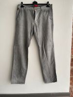 S.Oliver Herren-Jeans Tubix Chino, Gr. 34/34, neuwertig Bayern - Wörth a. Main Vorschau