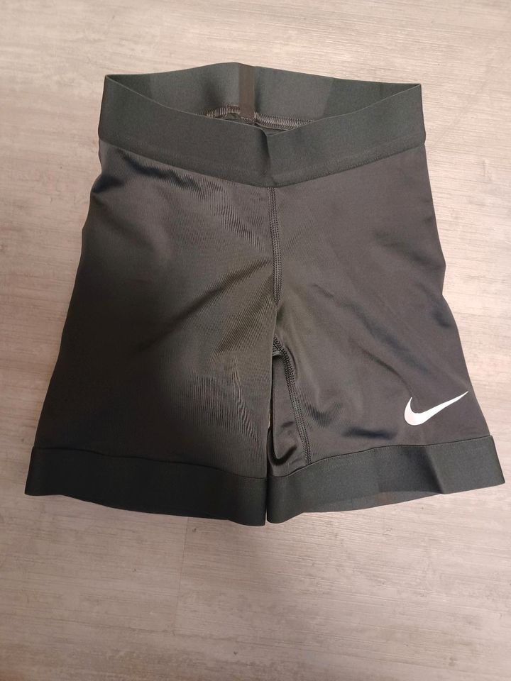 Nike Shorts Pants Tight Running Pro Elite Half in Essen