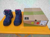 Wanderschuhe Trekkingschuhe Größe 40 CMP Moon Mid Waterproof Stuttgart - Vaihingen Vorschau