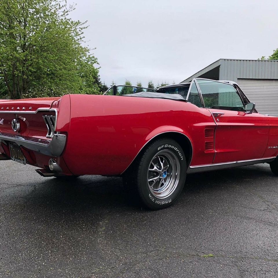 Hochzeitsauto Mustang Cabriolet V8 zu vermieten in Veitsbronn