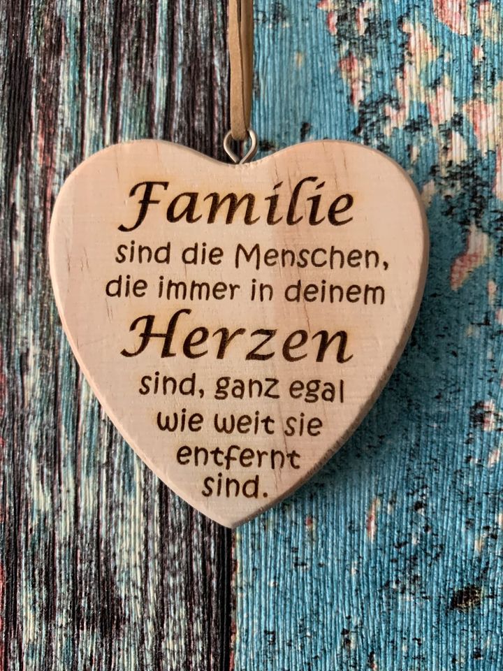 Holzherz mit Gravur * Familie * in Kuppenheim