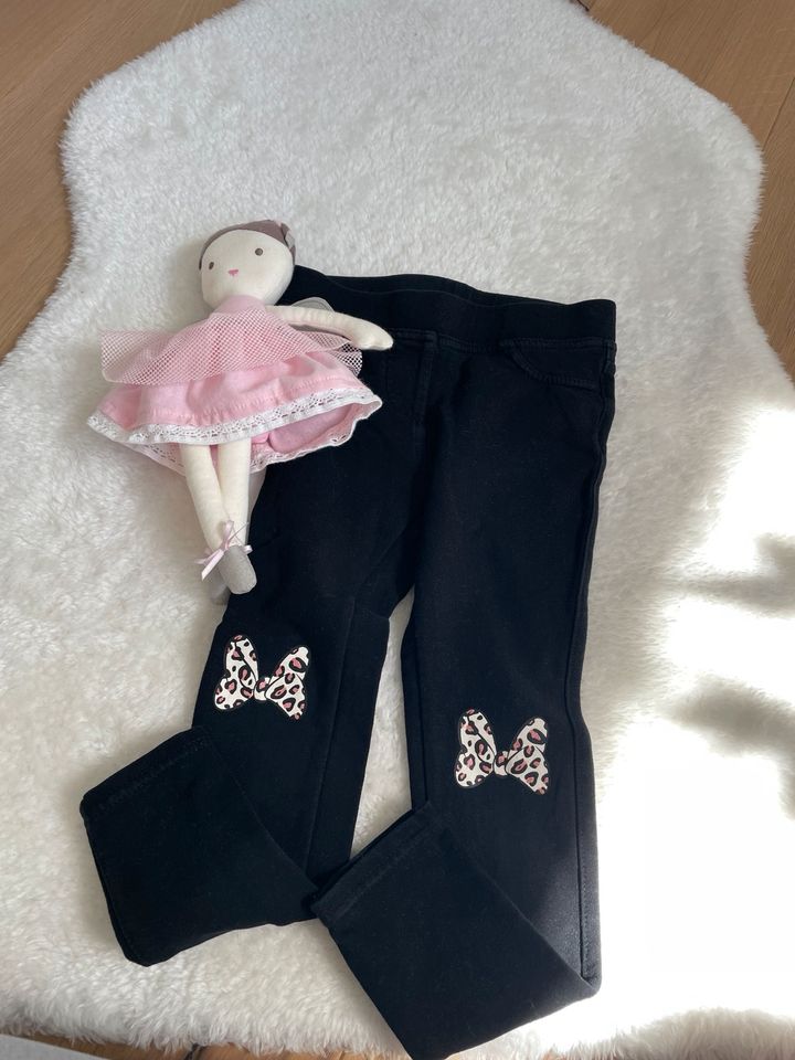 ❤️ Set Minnie Leggings Shirt Gr. 110/116 in Altenmünster