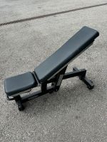 Technogym Pure Strength Adjustable Bench Kr. Passau - Passau Vorschau