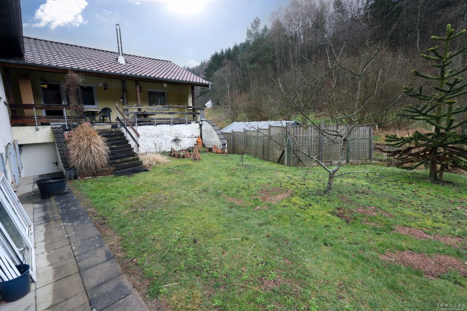 Geräumiges Einfamilienhaus mit Garten in idyllischer Lage von Elmstein-Schwarzbach in Elmstein