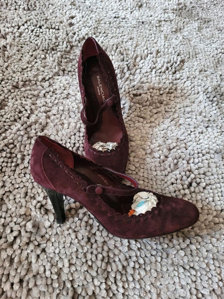 Balenciaga Paris Vintage bordeaux Pumps in Wadgassen