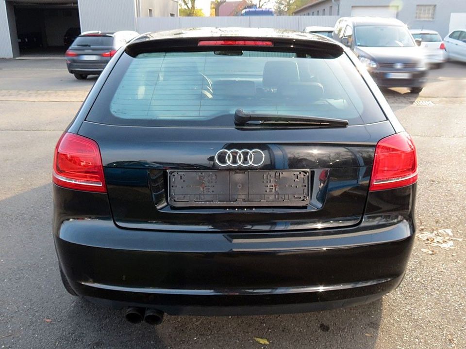 Audi A3 1.8 TFSI S line Sportpaket plus in Allstedt