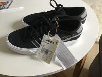 Adidas Sneaker, Sportschuhe Canvas/Leder schwarz/grau/weiß 38,5 Hessen - Aßlar Vorschau