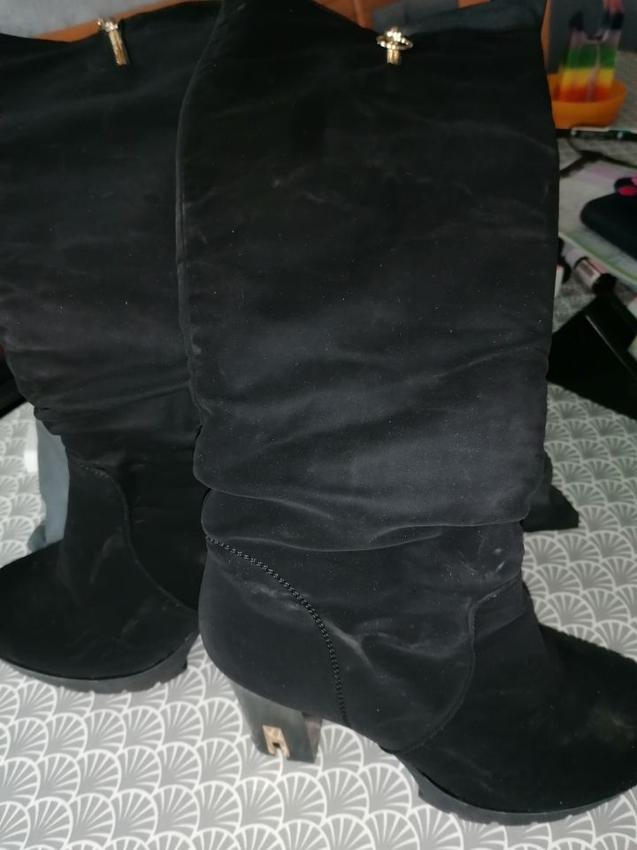 Erynn Paris Stiefel Größe 39 wie Neu Topzustand in Ammeldingen bei Neuerburg