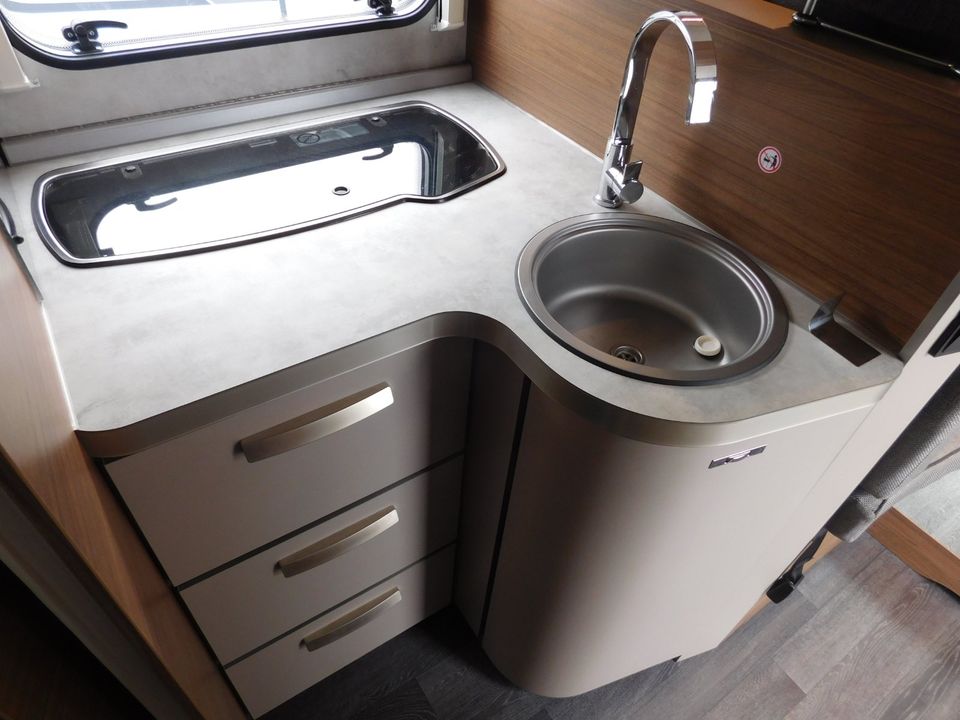 Wohnmobilvermietung Knaus Live Wave 650 MX mit Queensbett in Graben (Lechfeld)