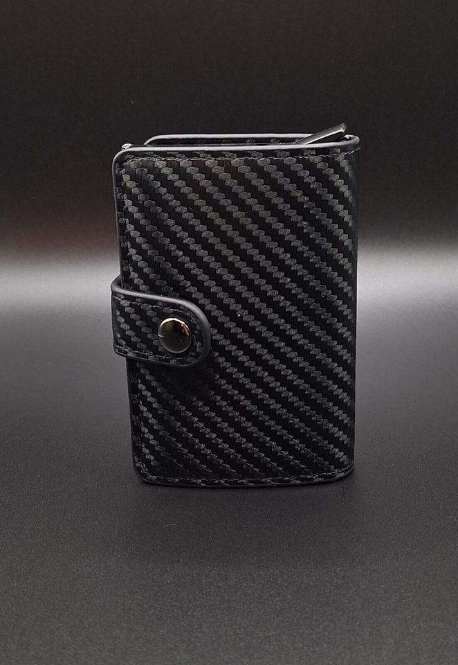 Minimalist RFID Slim Wallet Carbon Fiber in Erlangen