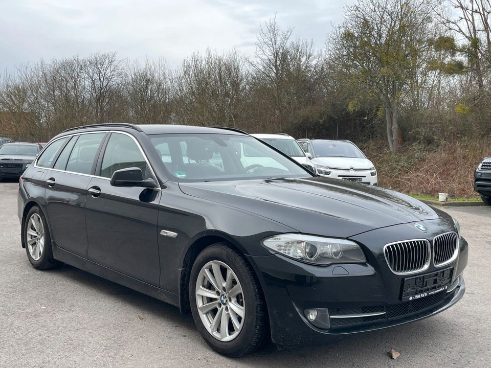 BMW 520i Touring *Xenon/Navi Prof./Kamera/AHK in Hannover