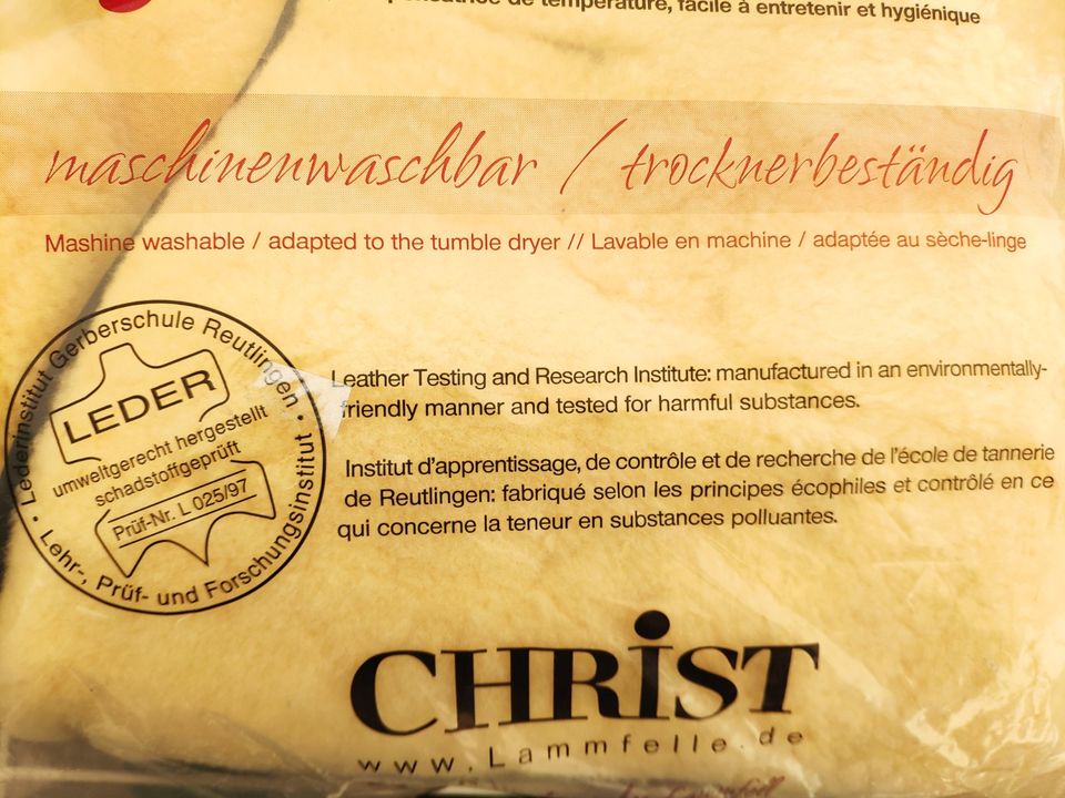 Lammfell natur von Christ, neuwertig in Bietigheim-Bissingen