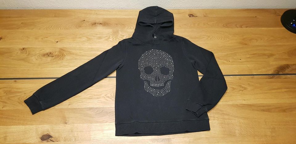 H&M Hoodie Kapuzen-Pullover Totenkopf Halloween 152/158 in Leipzig