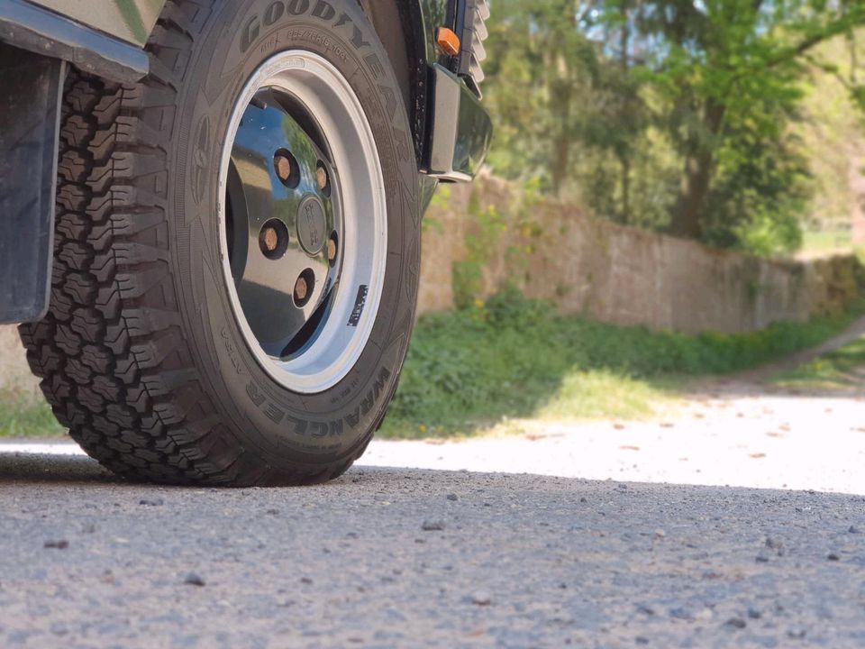 Rangerover Oldtimer in Höchst im Odenwald