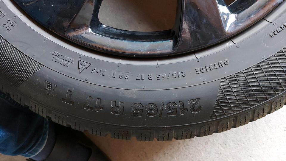Alufelgen CMS C24 17" mit Winterreifen für Audi VW Skoda Seat in Schongau