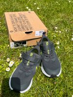 Nike Star Runner Schuhe 33,5 neu Sachsen - Hartha Vorschau