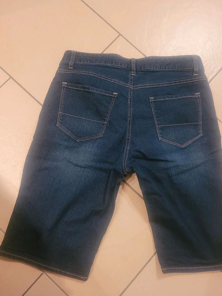 Jeans-Shorts Gr. 40 in Nordwalde