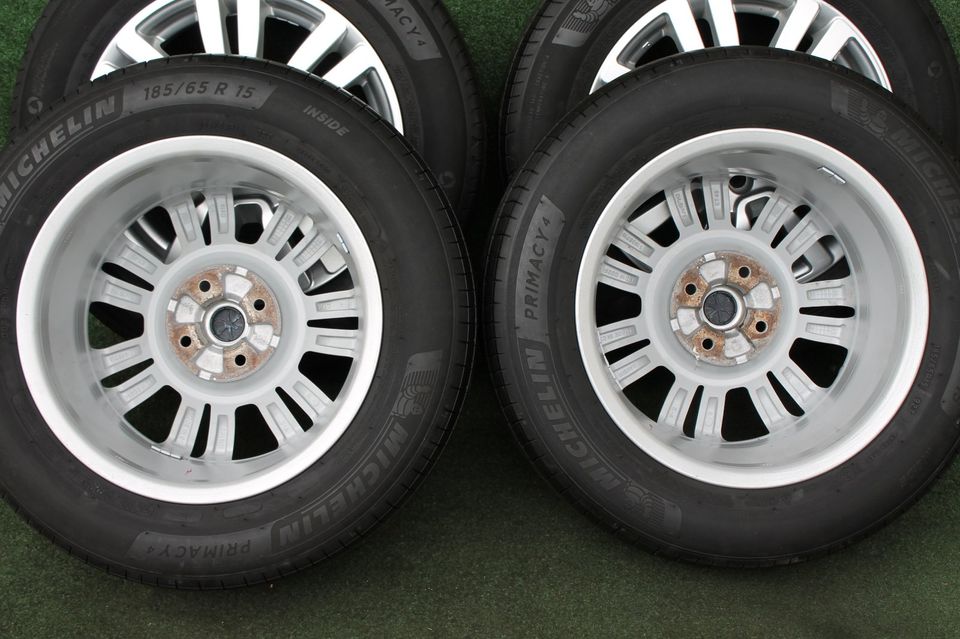 Orig. Fiat Punto 199 51905719 Sommerräder 185/65 R15 92T ca.5,7mm in Lützen Dehlitz