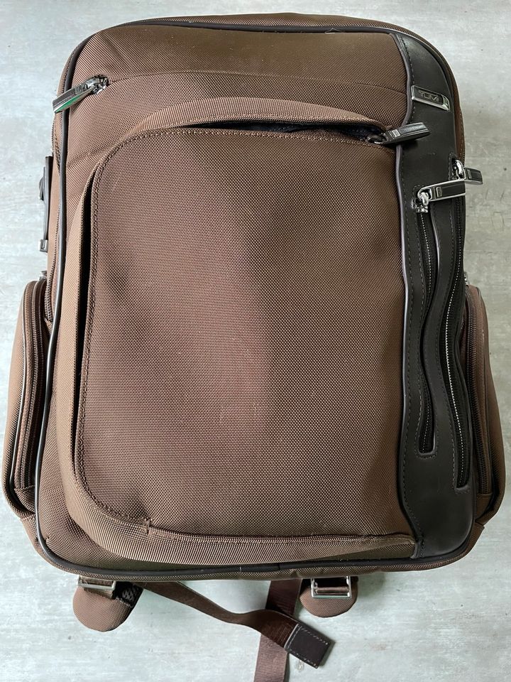 TUMI Rucksack Backpack Laptop neuwertig in Hemer