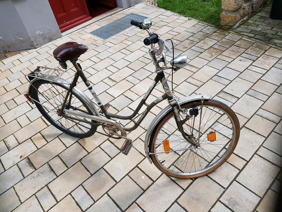 altes Damenfahrrad von Rixe 80er Jahre / ähnlich Diamant und Mifa in Dresden