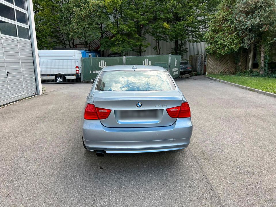 Bmw i320 limousin 2010 in Hausen Oberfr.