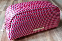 BVLGARI KOSMETIKTASCHE SCHMINKTASCHE PINK 21x8x11CM NEU! Berlin - Charlottenburg Vorschau