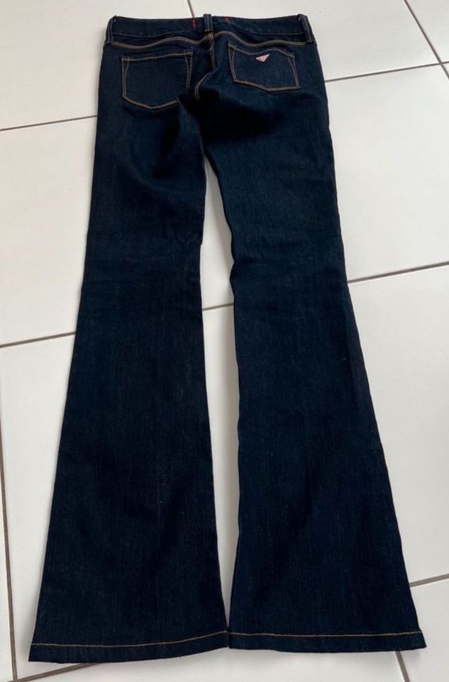 NEU GUESS SKINNY W26 Sarah Fit Denim Schlaghose Jeans Hose in Stuttgart